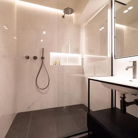 Relax In A Charming Flat In Le Marais Parijs