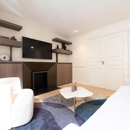 Relax In A Charming Flat In Le Marais باريس