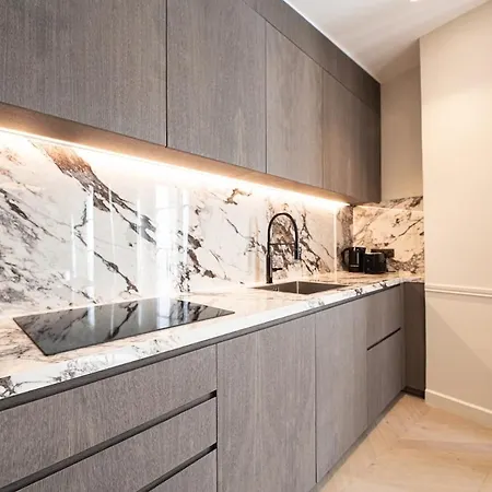 Relax In A Charming Flat In Le Marais *