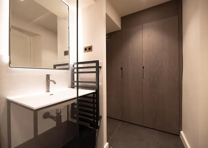 Relax In A Charming Flat In Le Marais Apartment *