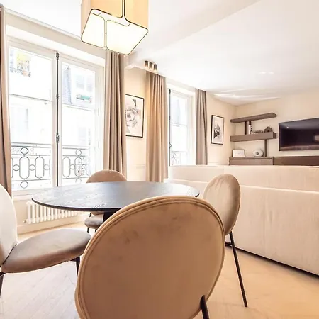 Апартаменты Relax In A Charming Flat In Le Marais Париж