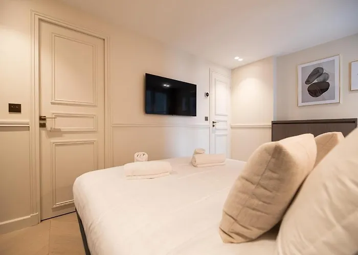 Relax In A Charming Flat In Le Marais Appartement Parijs